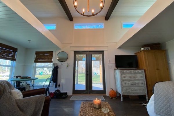 Crabbys-Cabins7-Big-Cabin-Kitchen